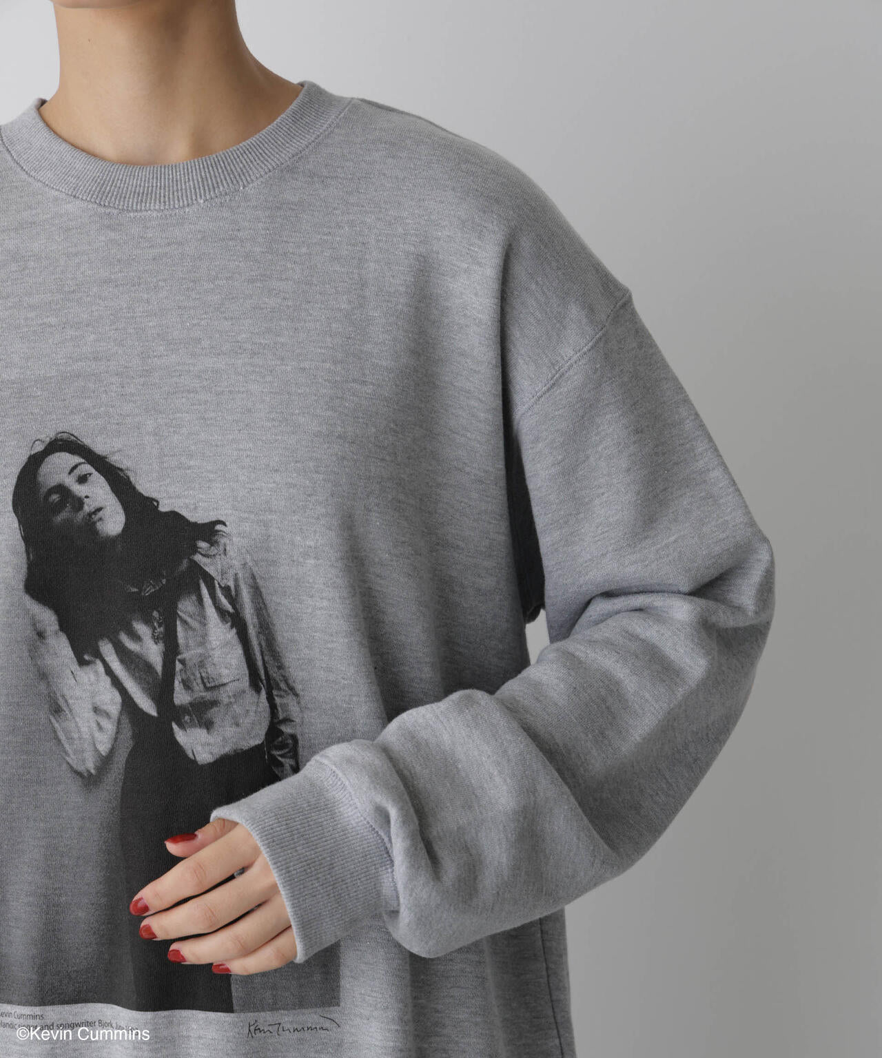 「STEVELOUR」Kevin Cummins×STEVELOURトレーナー 6695223320