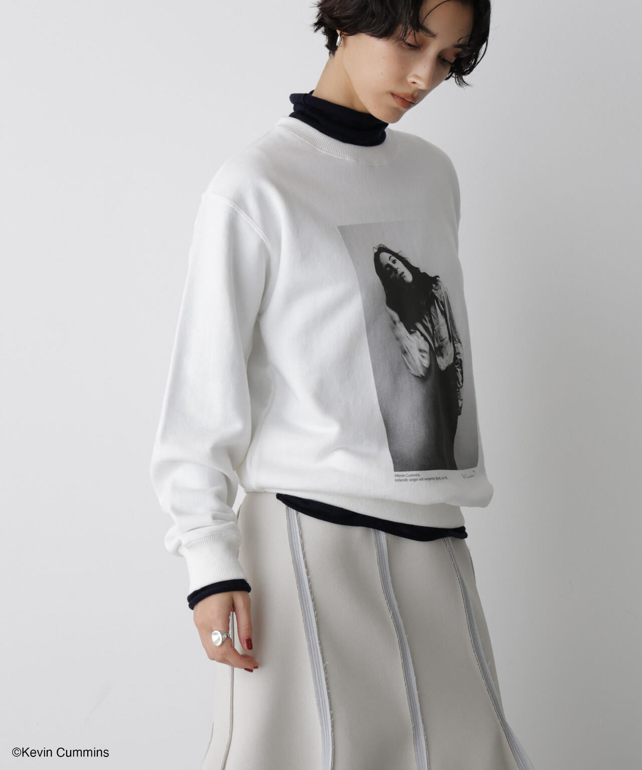 「STEVELOUR」Kevin Cummins×STEVELOURトレーナー 6695223320