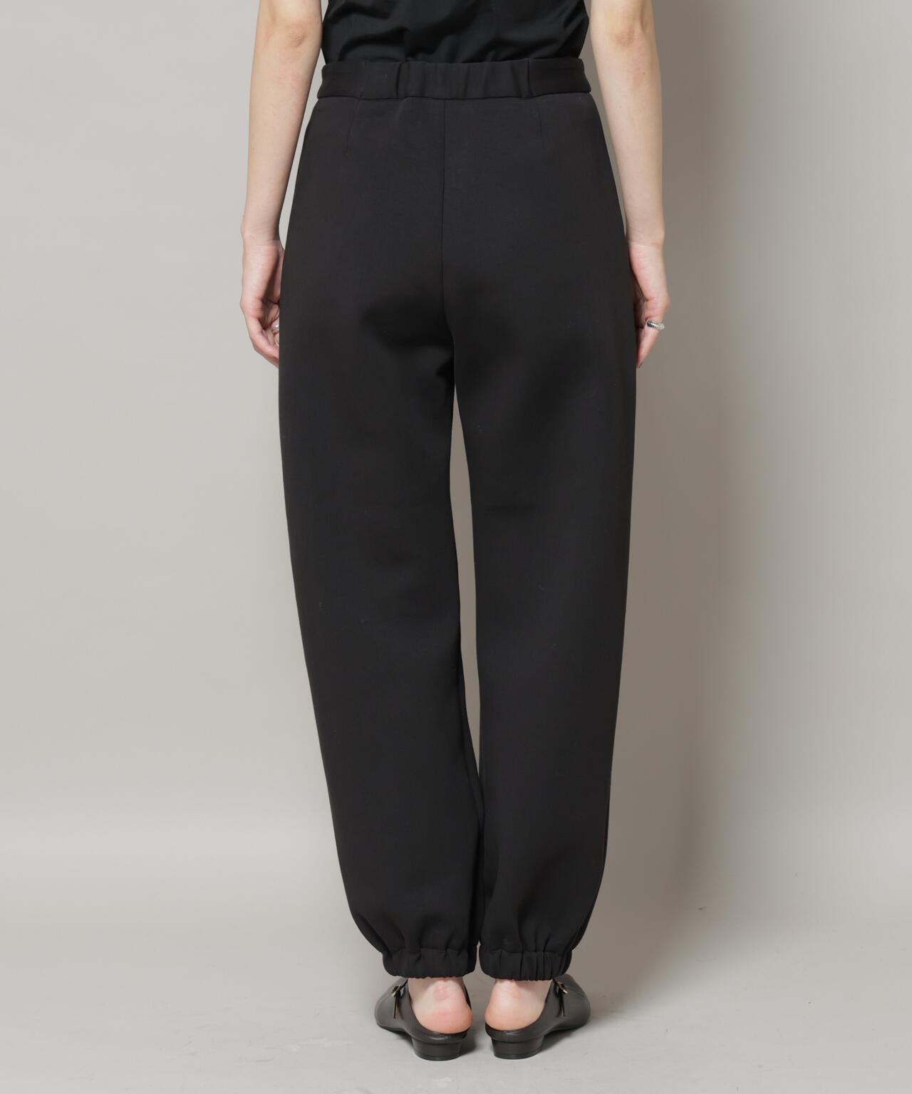 【未使用級◆44,000円】MARK&LONA / ダンボール ジョガーパンツ 未使用級◇44,】MARK&LONA / ダンボール ジョガーパンツ