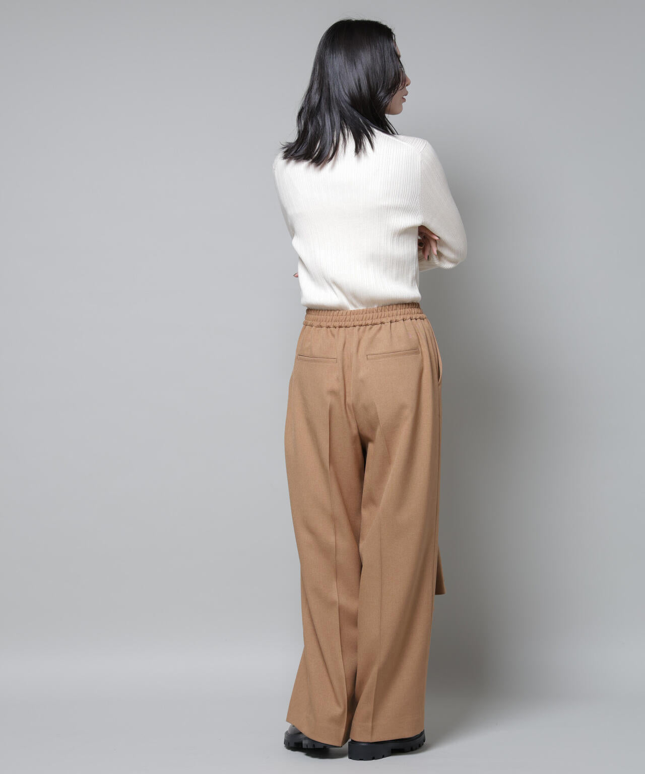 ストレッチサージ ピンタック イージー ワイドパンツ ( セットアップ 可)