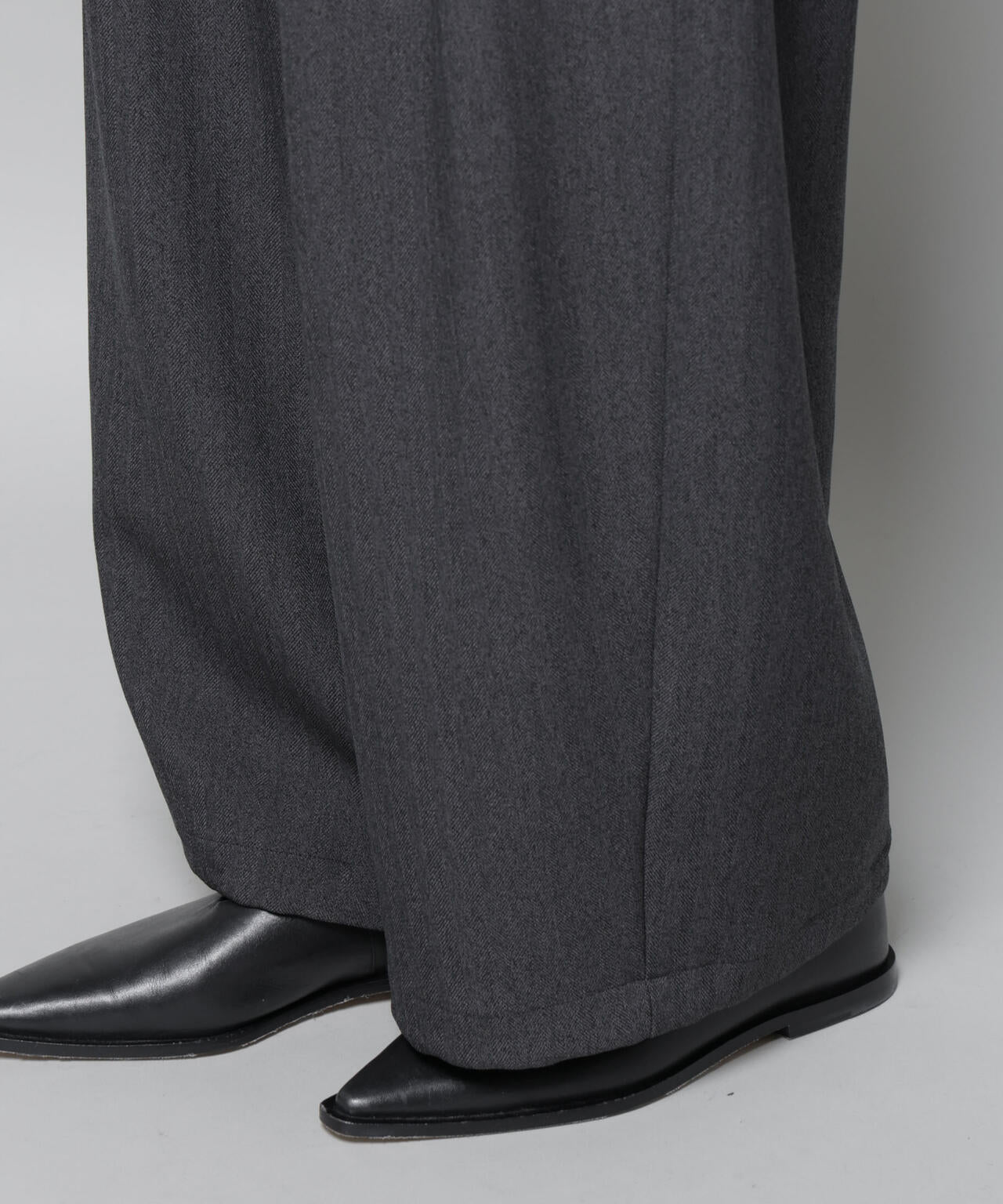 ヘリンボンツイードペインタードロストパンツ 6695227321