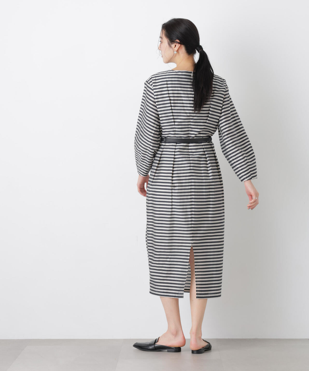コンストラクテッドシェイプチェックワンピース 6696119306