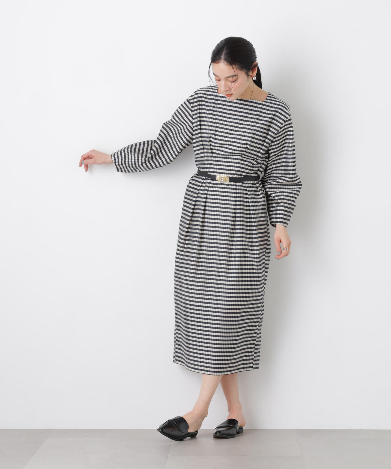 コンストラクテッドシェイプチェックワンピース 6696119306