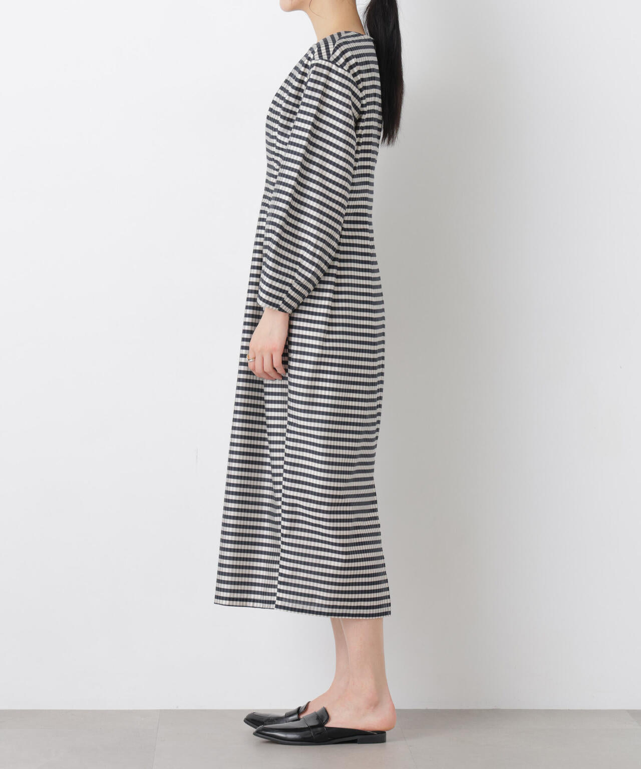 コンストラクテッドシェイプ チェック ワンピース