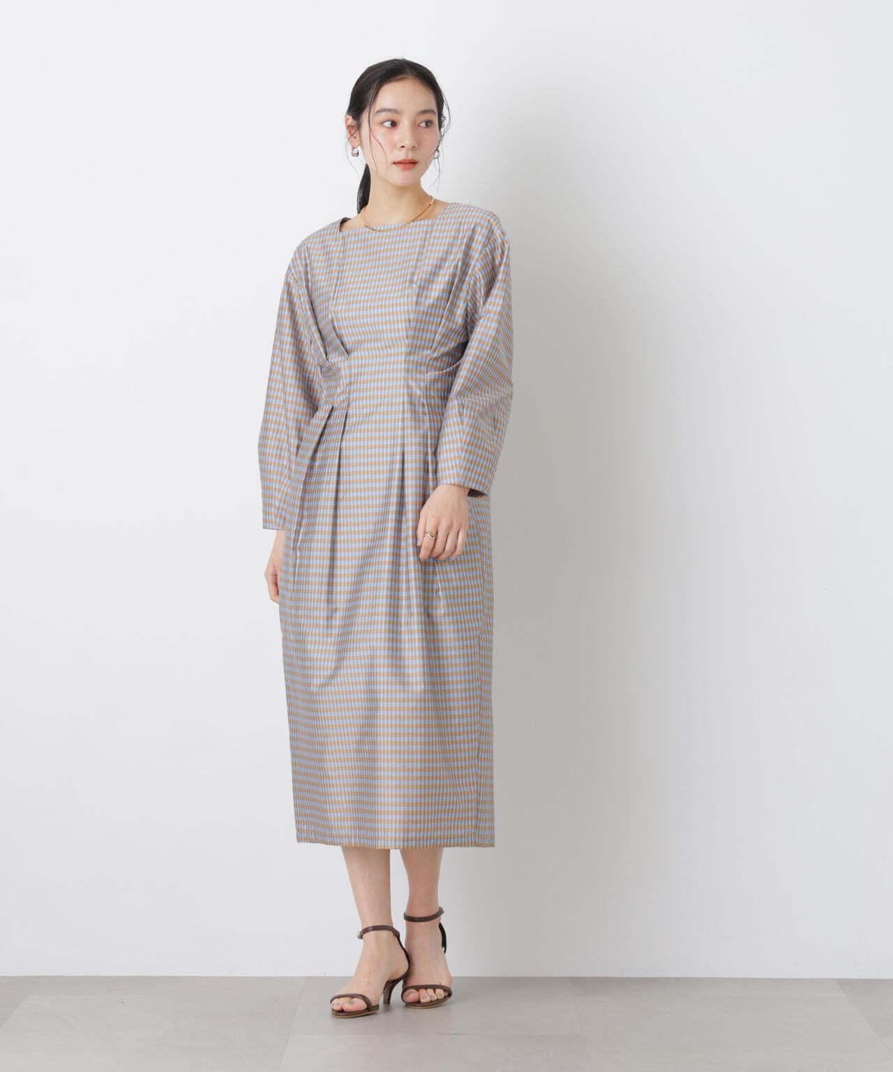 コンストラクテッドシェイプチェックワンピース 6696119306