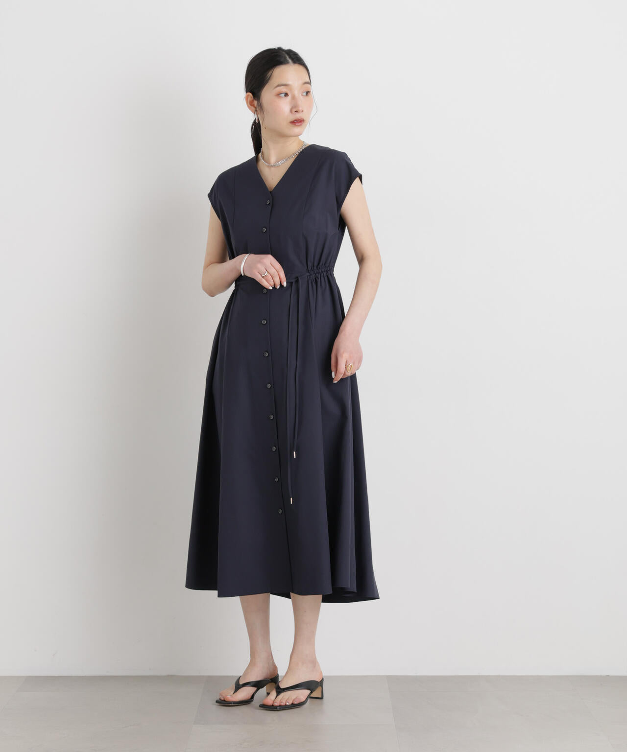 168cm　B:80 W:61 H:88 着用サイズ：M