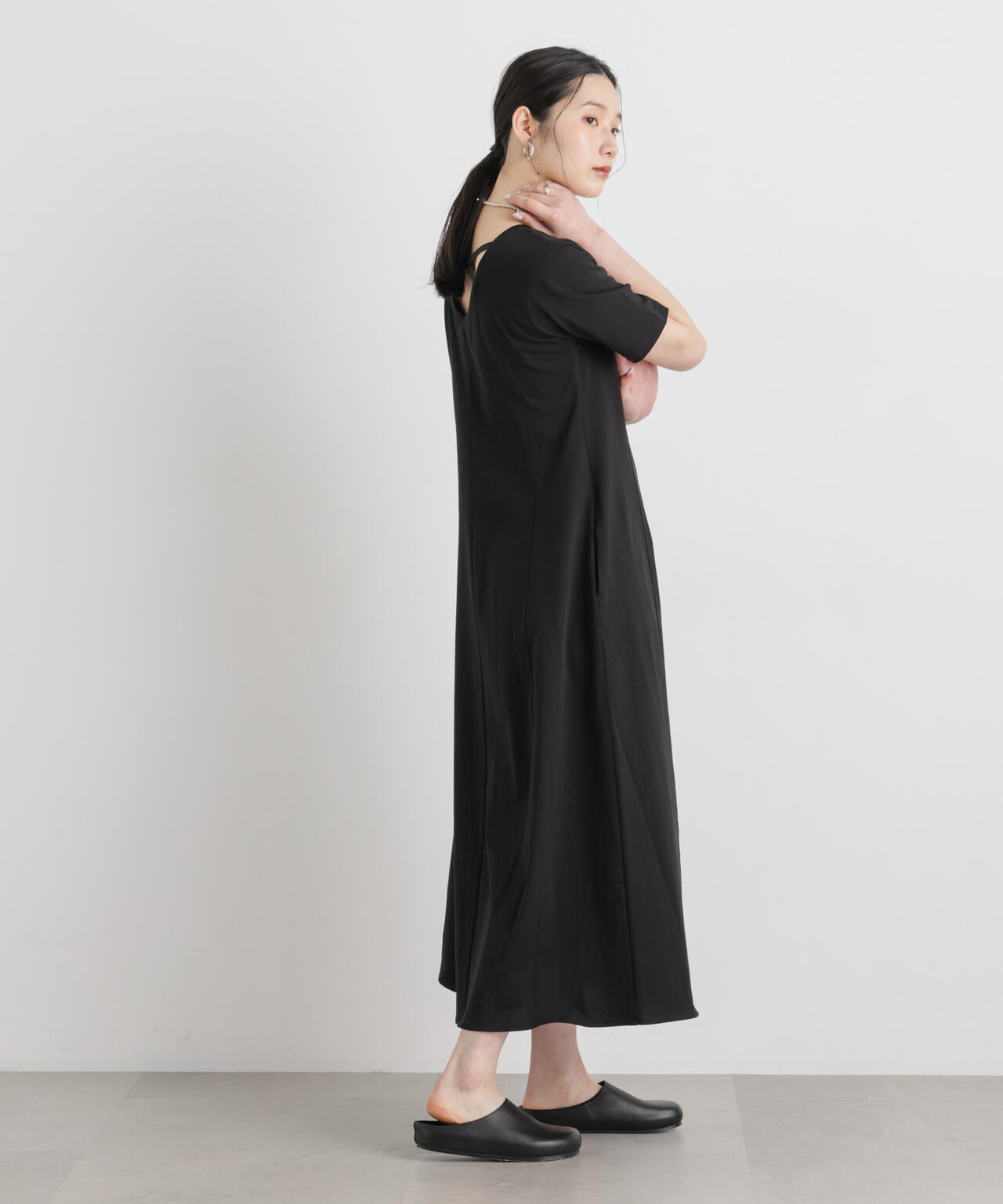 バッククロス フレア ワンピース