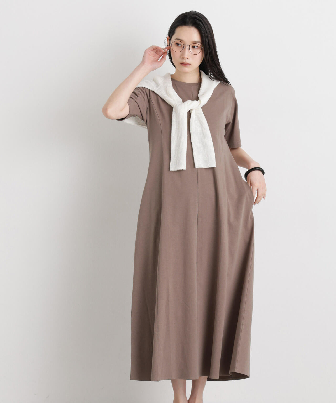 168cm　B:80 W:61 H:88 着用サイズ：M