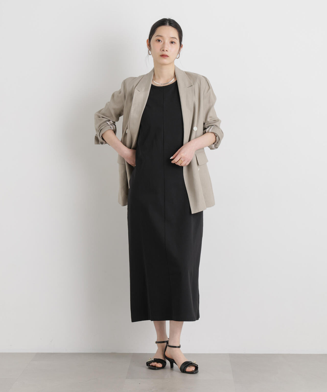 168cm　B:80 W:61 H:88 着用サイズ：M