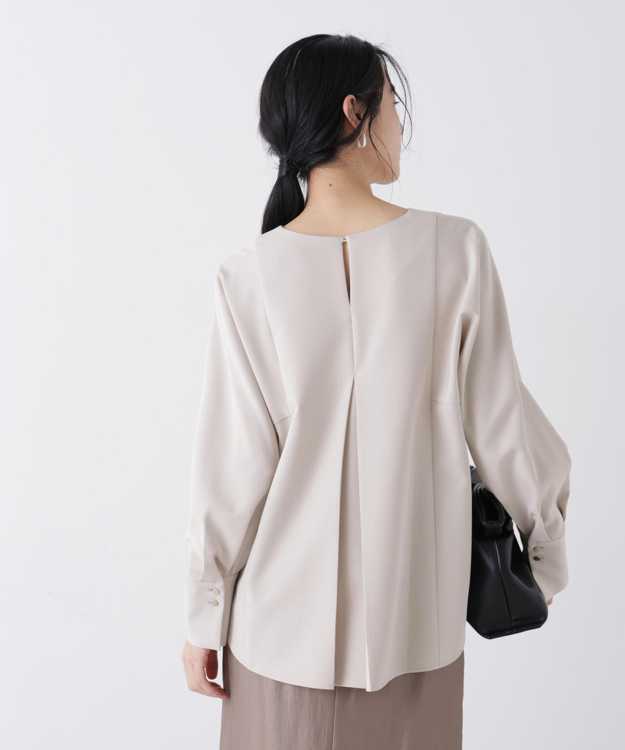 デイリーファンクション Vネックブラウス(セットアップ可) 6696120300