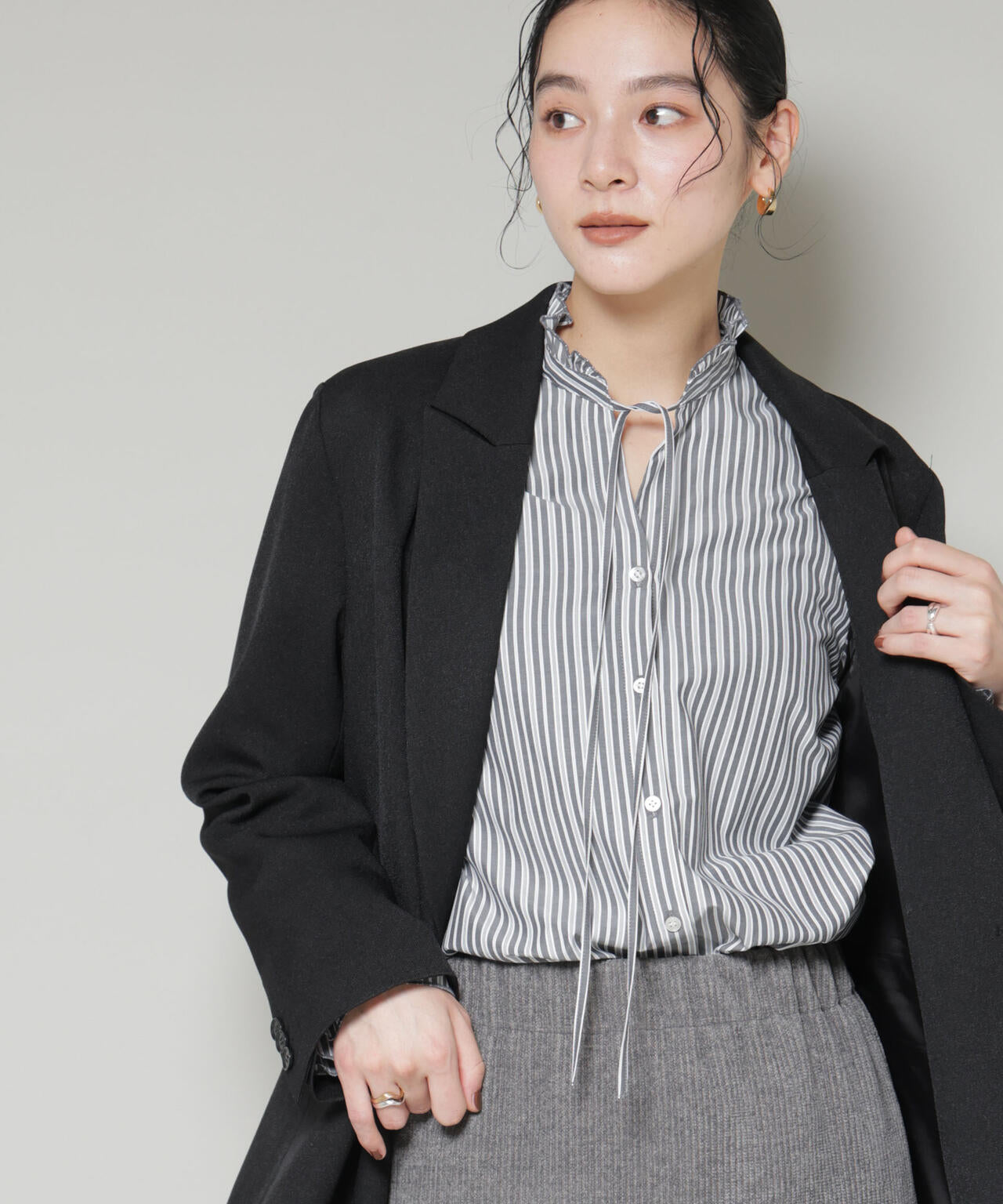 ストライプフリルシャツ 6696120301