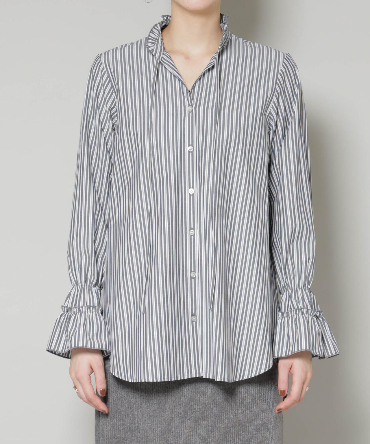 ストライプフリルシャツ 6696120301