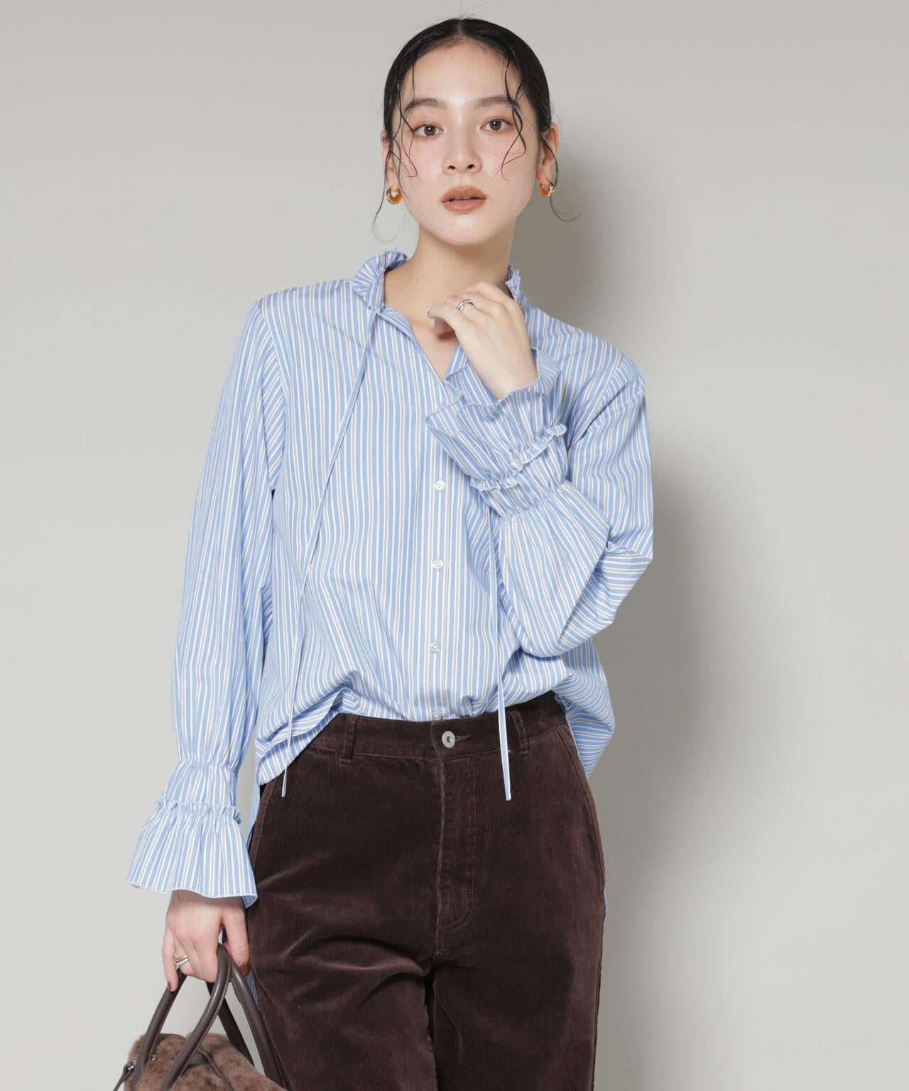 ストライプフリルシャツ