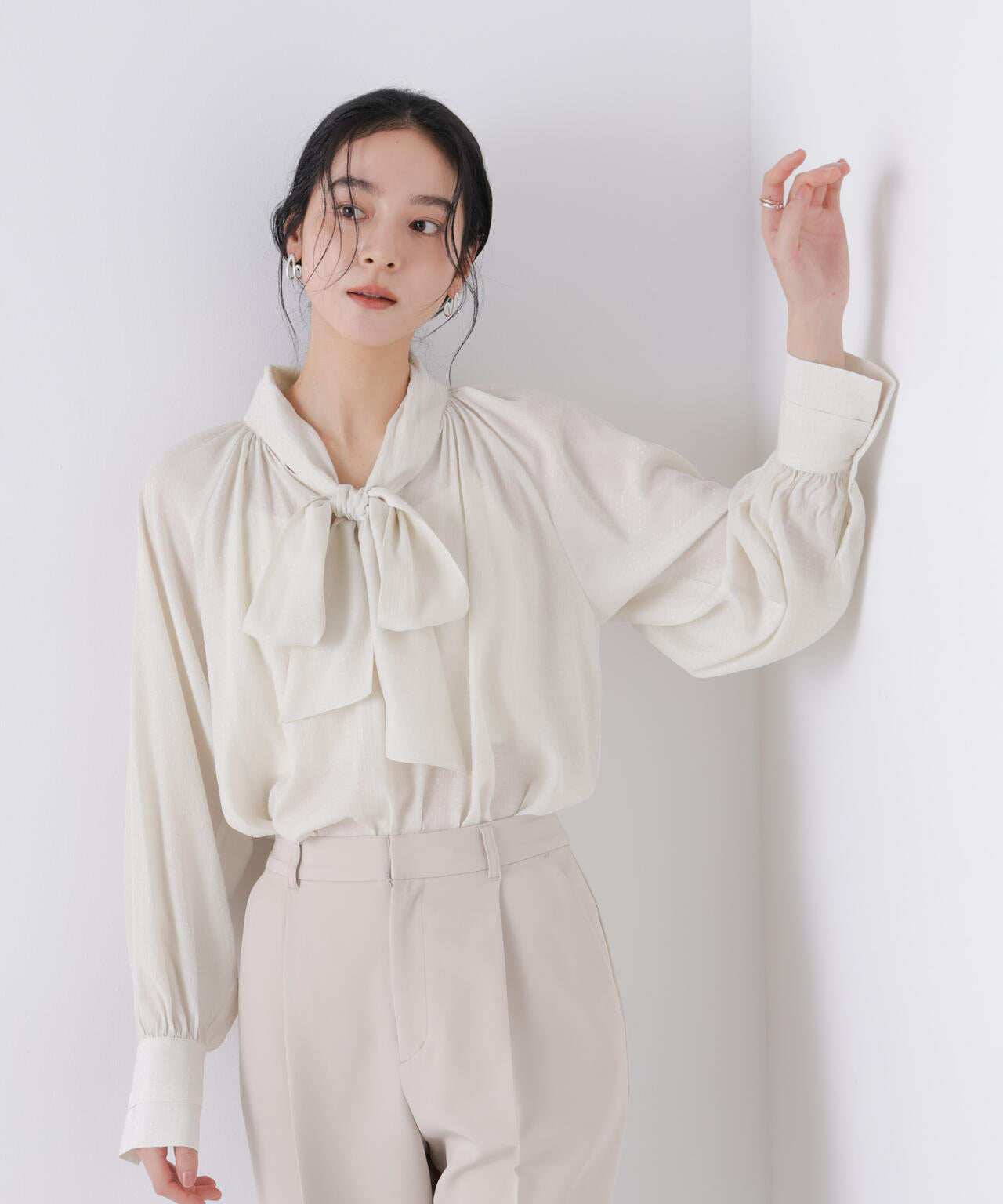 ドビードットリボンタイブラウス 6696120304