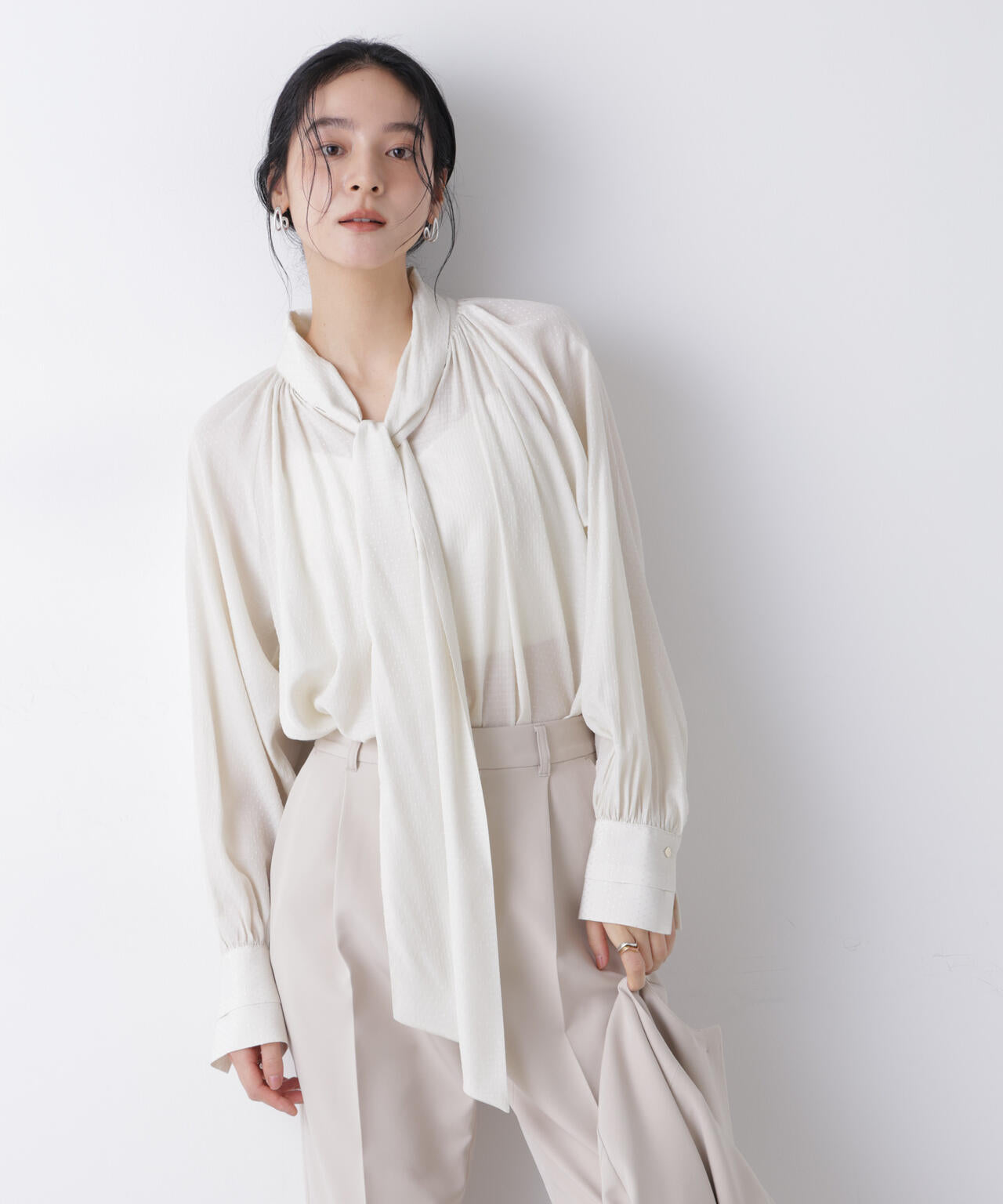 ドビードットリボンタイブラウス 6696120304