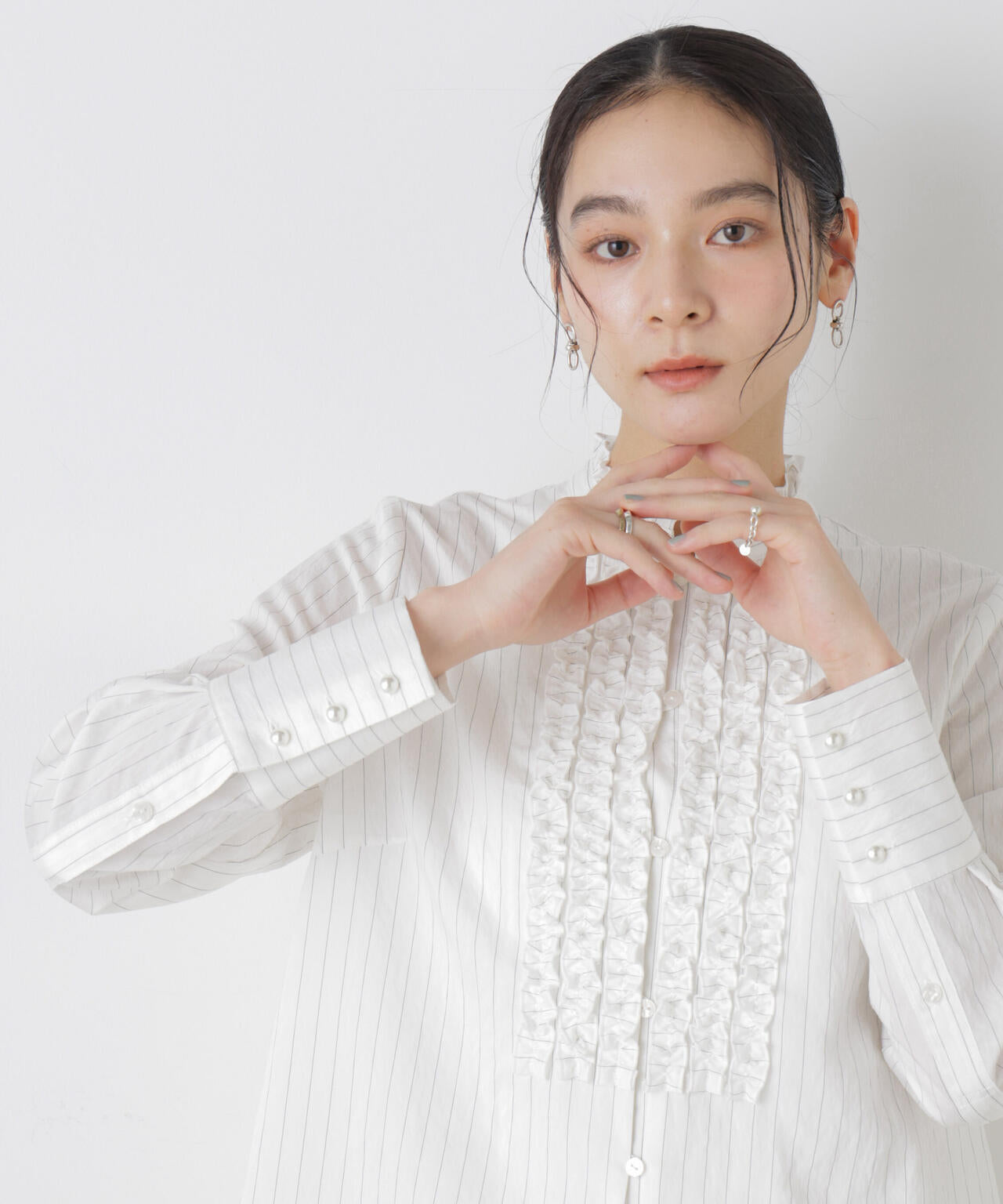 ★新品・未使用☆ freckle フリルブラウス　ホワイト　白　韓国 ストライプ フリル ブラウス