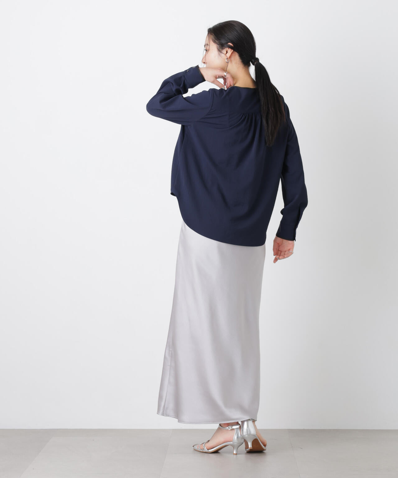 タック リボン ブラウス