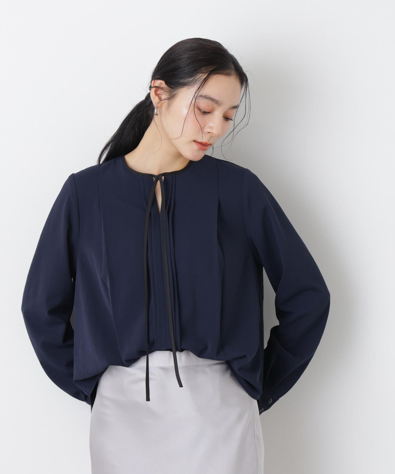 タックリボンブラウス