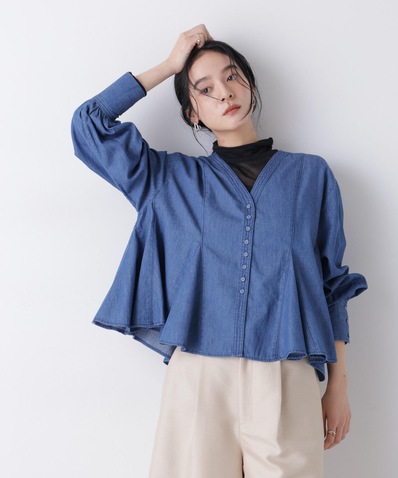 ライトデニム フレア ブラウス