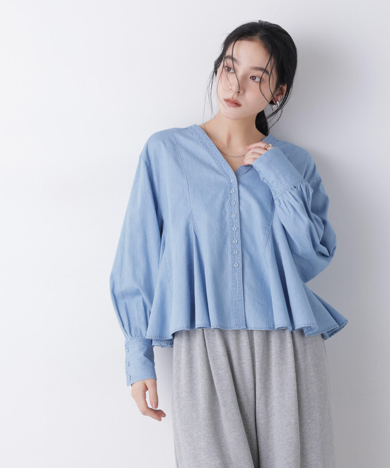 ライトデニム フレア ブラウス