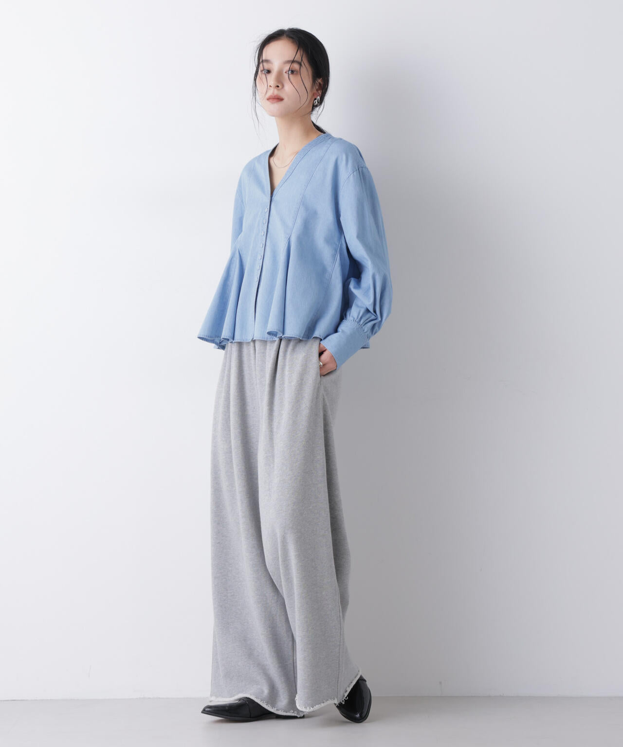 ライトデニムフレアブラウス 6696120312