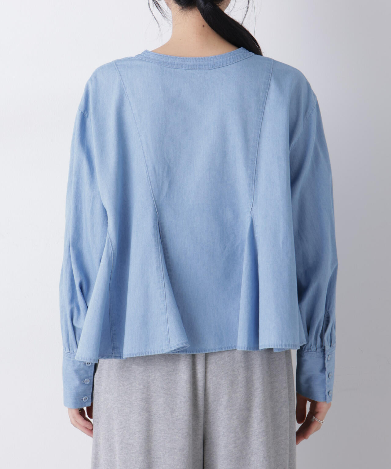 ライトデニムフレアブラウス 6696120312
