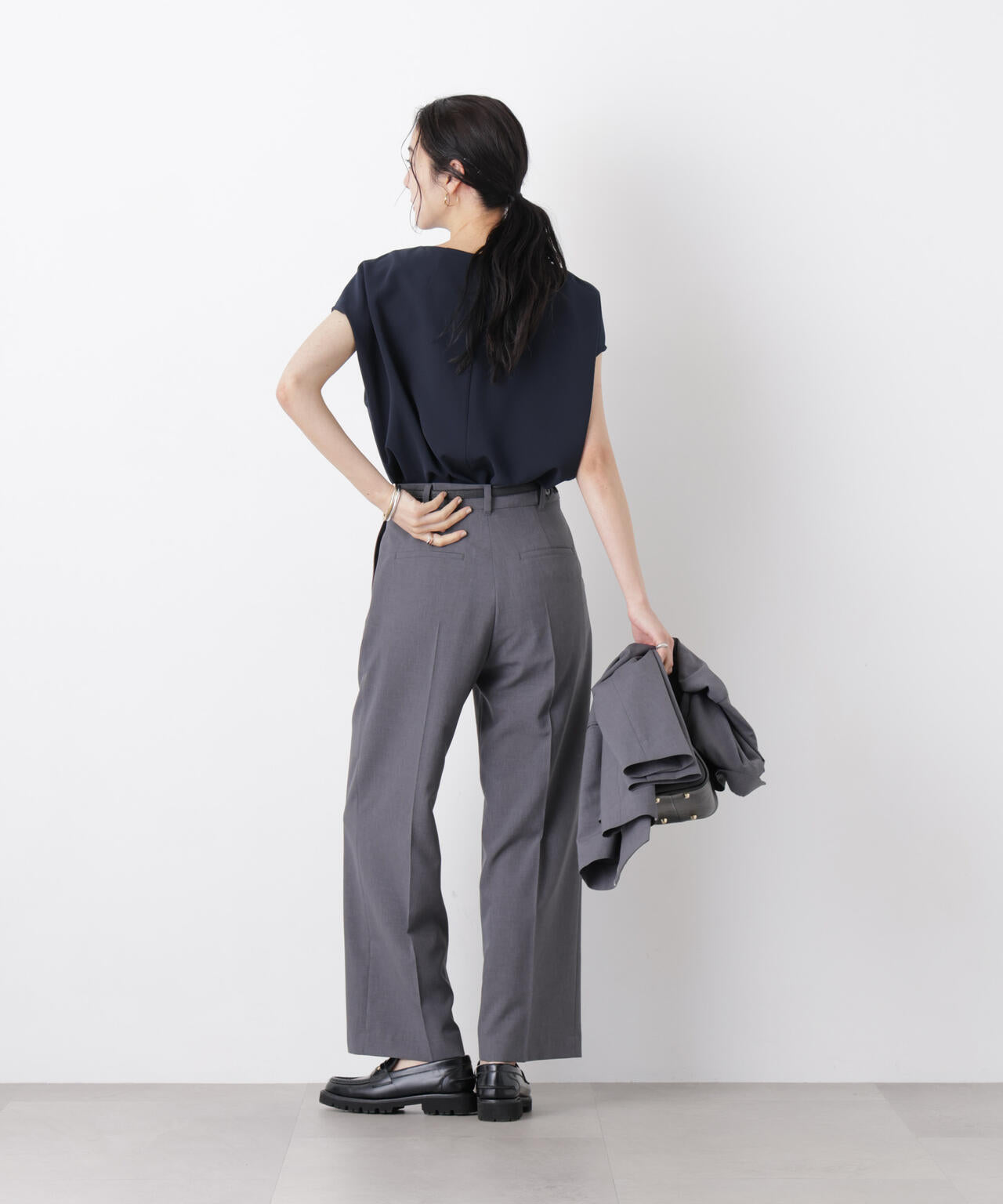 DressT/ボートネックタックコクーンブラウス 6696121304