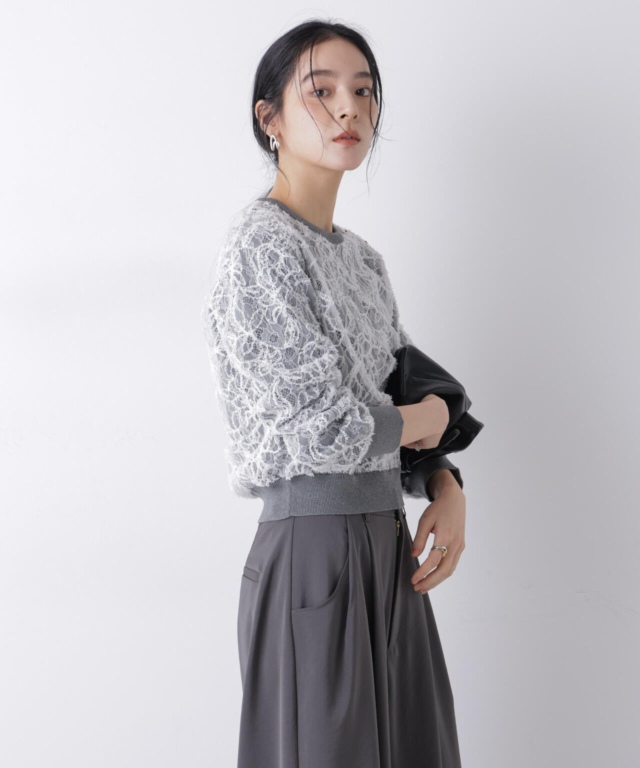 レースレイヤードニットプルオーバー 6696122302