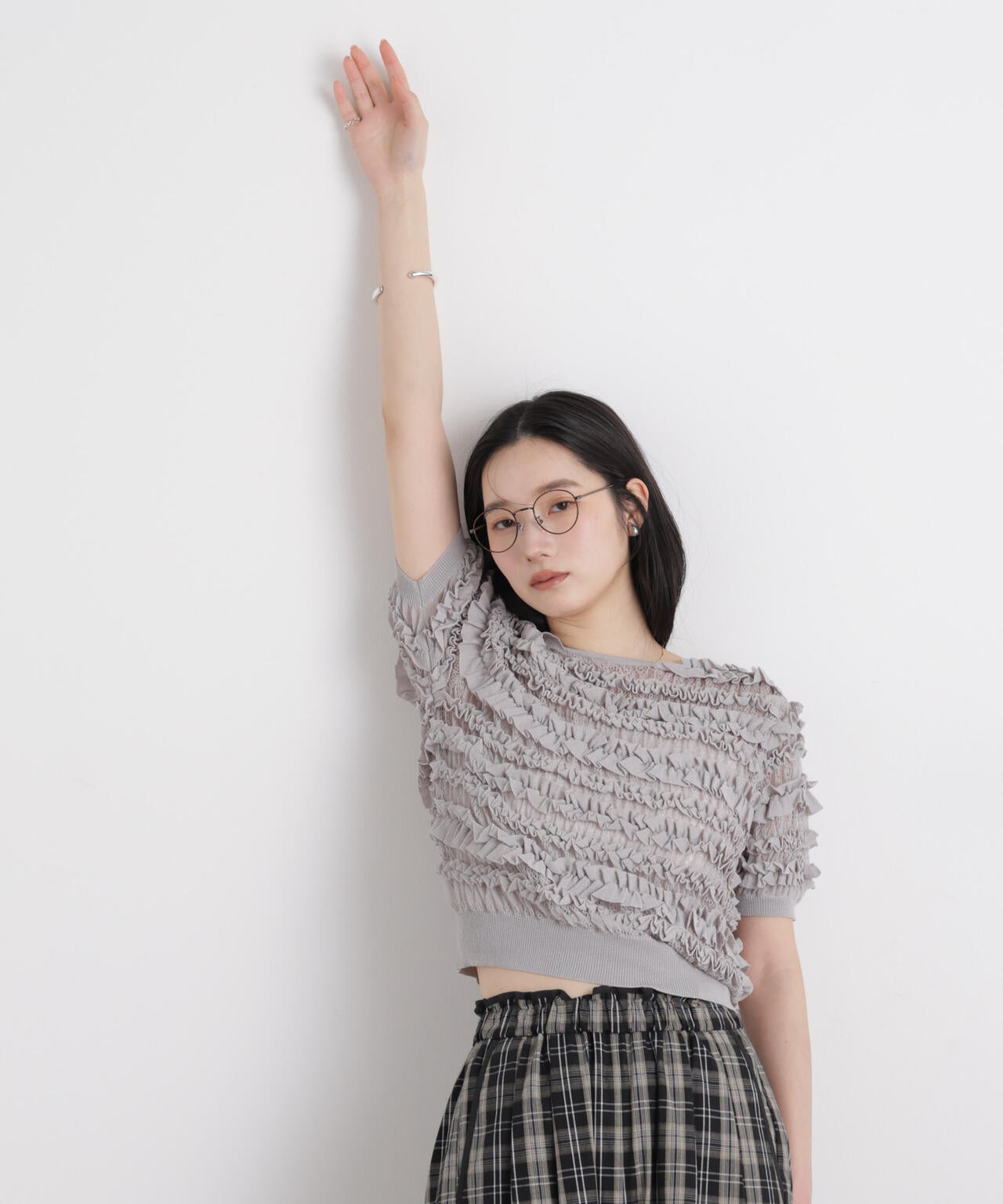 フリルシャーリングコンパクトニット 6696122316