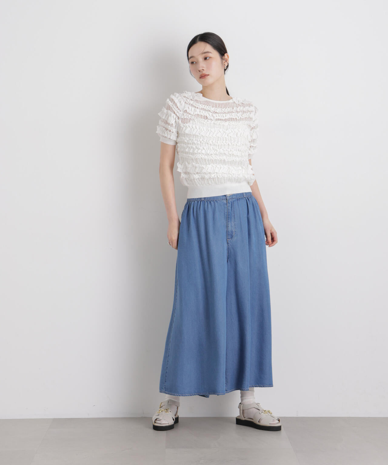 フリルシャーリングコンパクトニット 6696122316