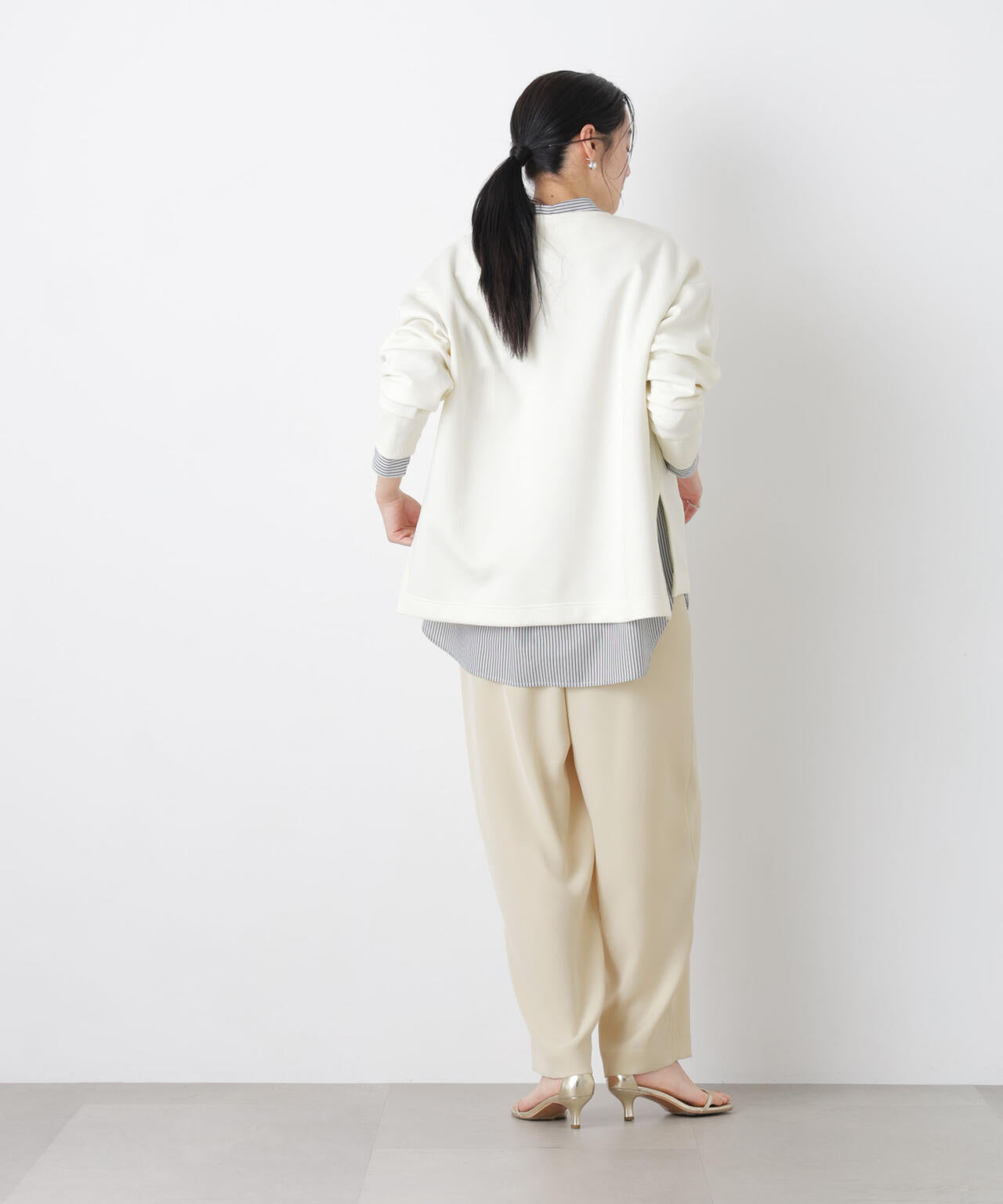 ダンボールカット キーネック スリット トップス