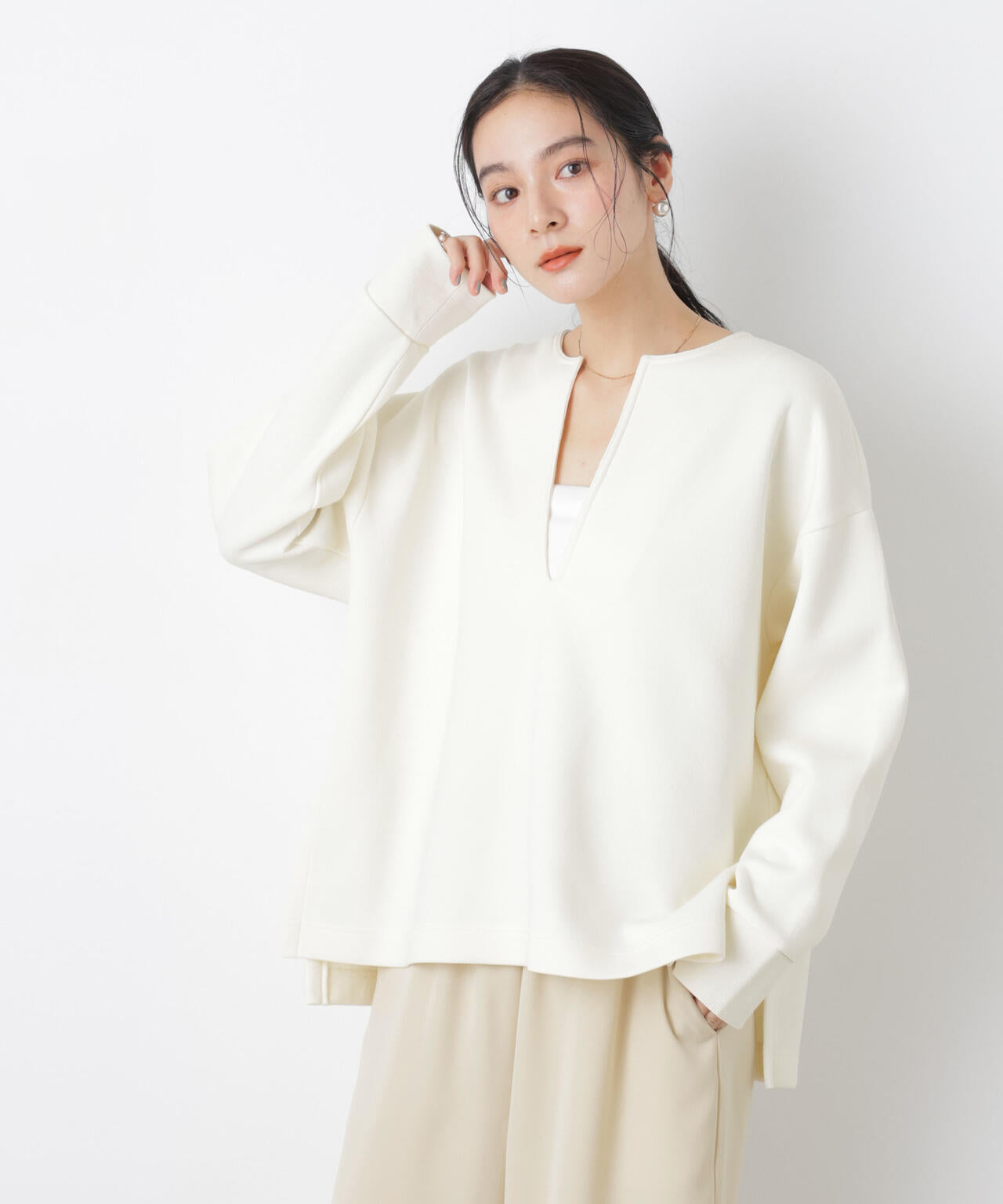 ダンボールカット キーネック スリット トップス