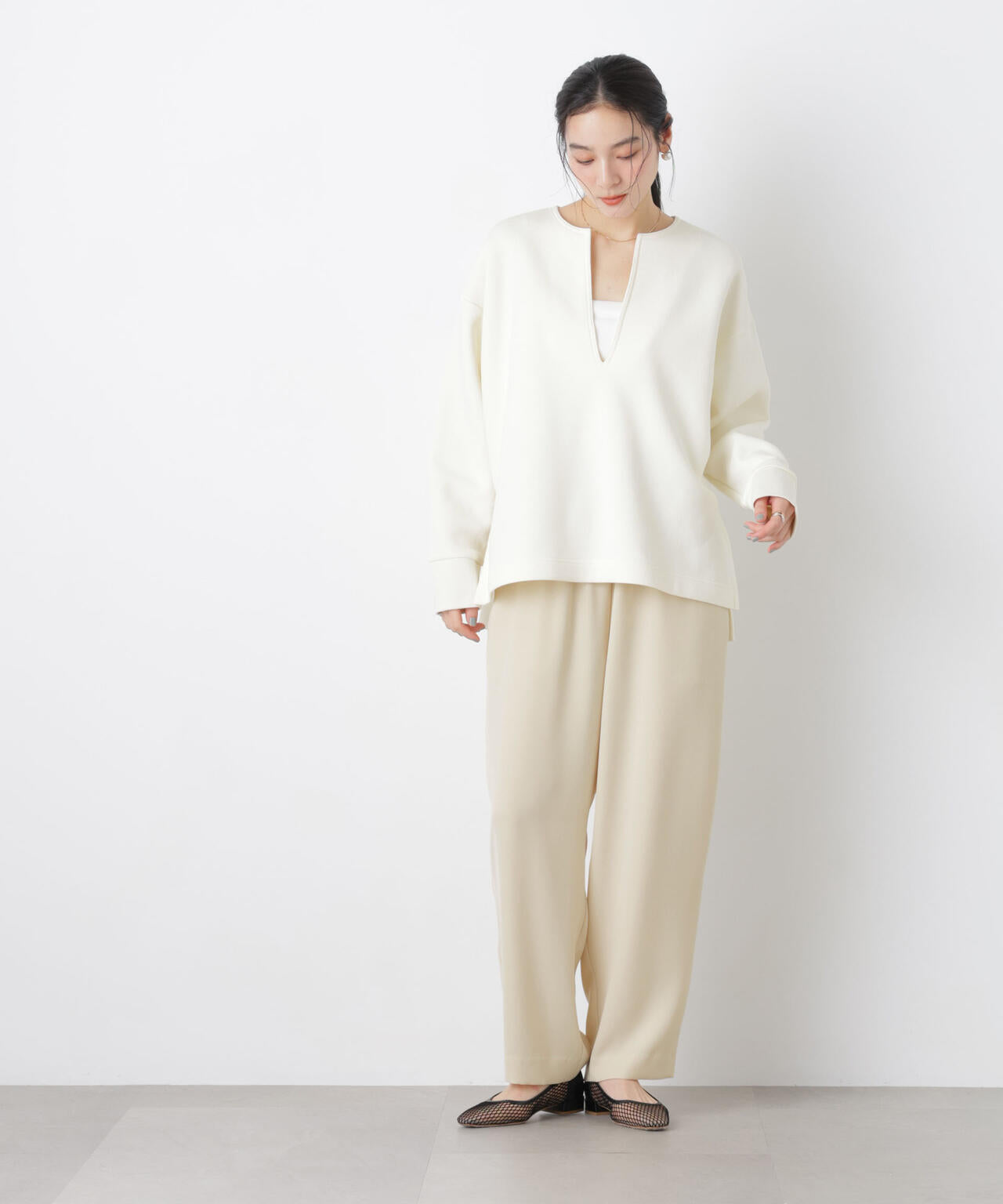 ダンボールカット キーネック スリット トップス