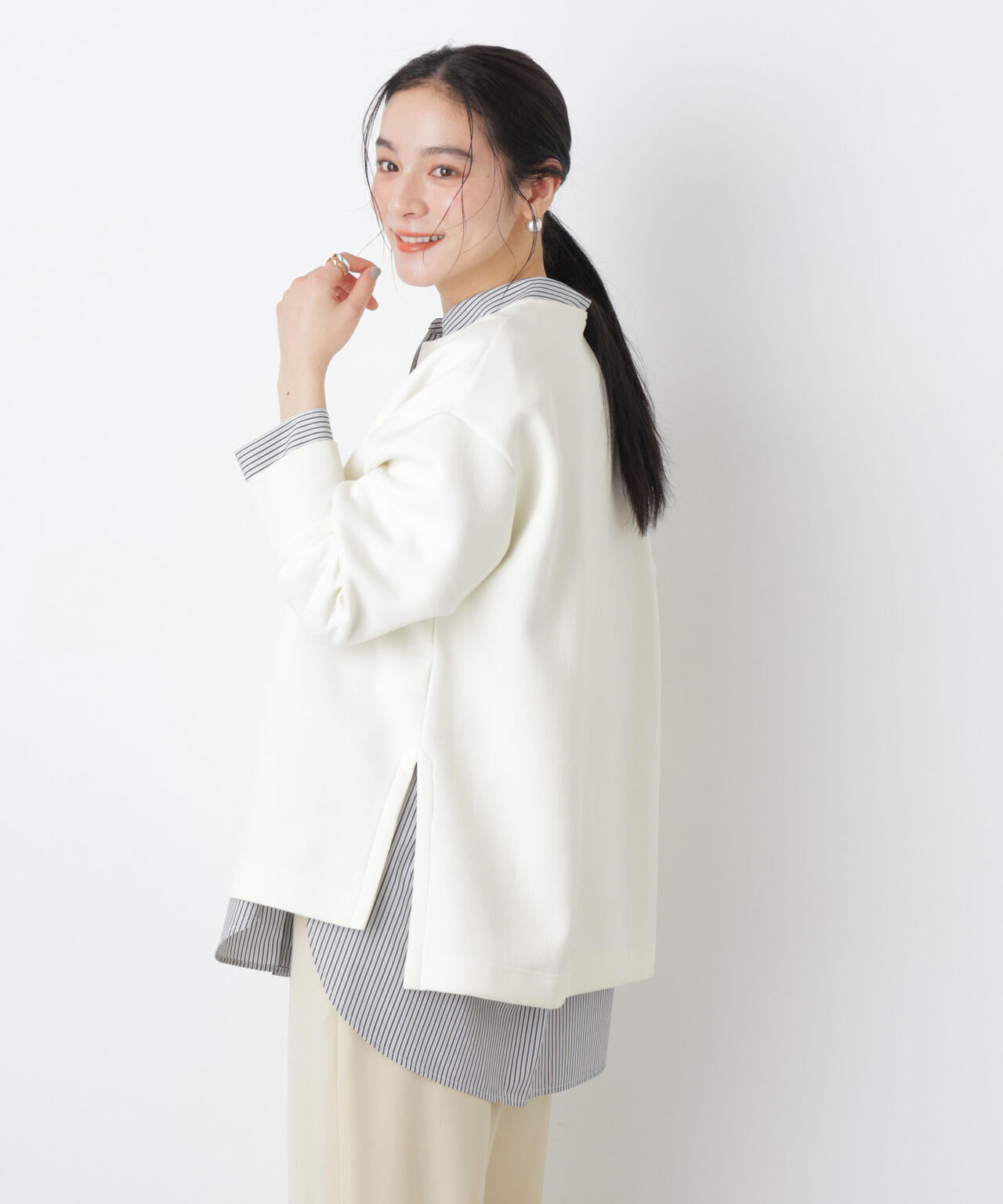 ダンボールカット キーネック スリット トップス