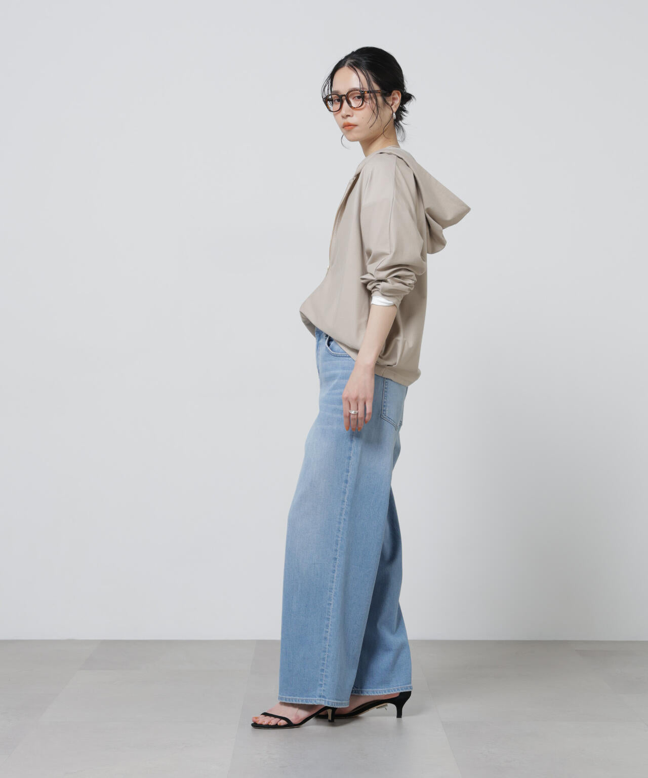 「Meaningful Continuity」coveross(R)ツイル調冷感プレーティング天竺パーカー 6696123303