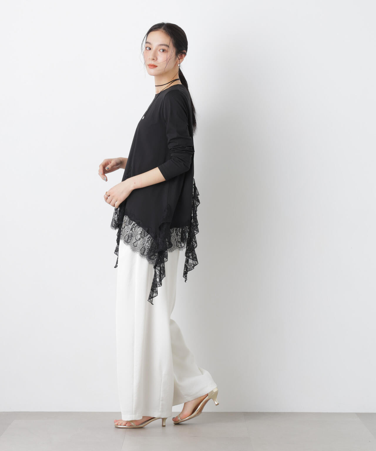 レースラッフルヘムカットトップス 6696123304