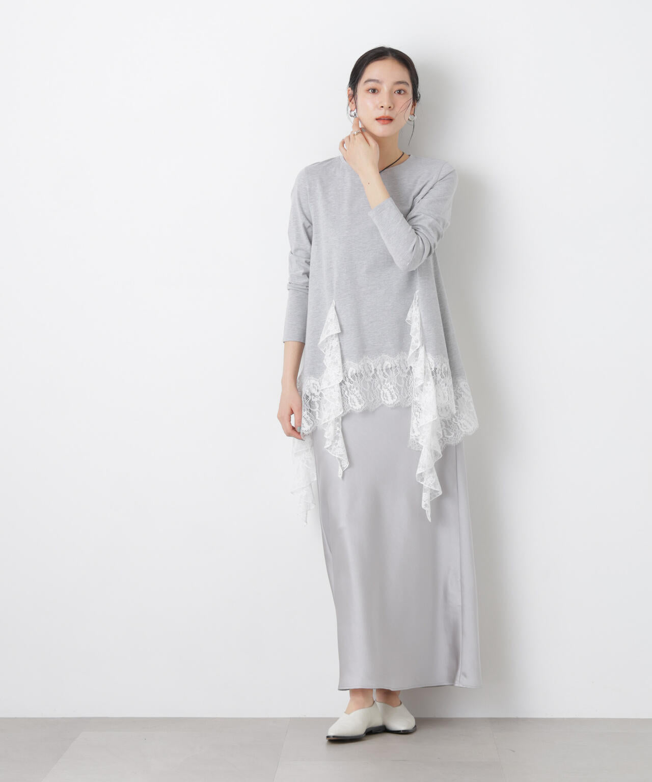 レースラッフルヘムカットトップス 6696123304