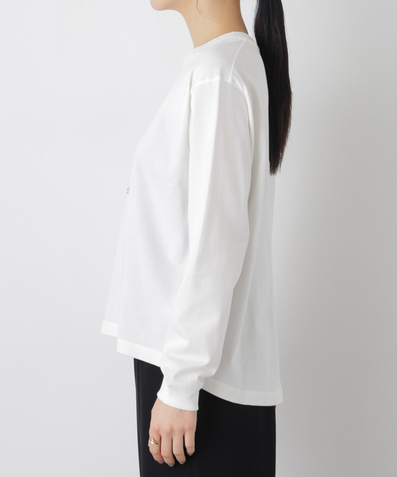 【オフホワイト】ロゴプリントロングスリーブTシャツ ロゴ プリン ロングスリーブ Tシャツ
