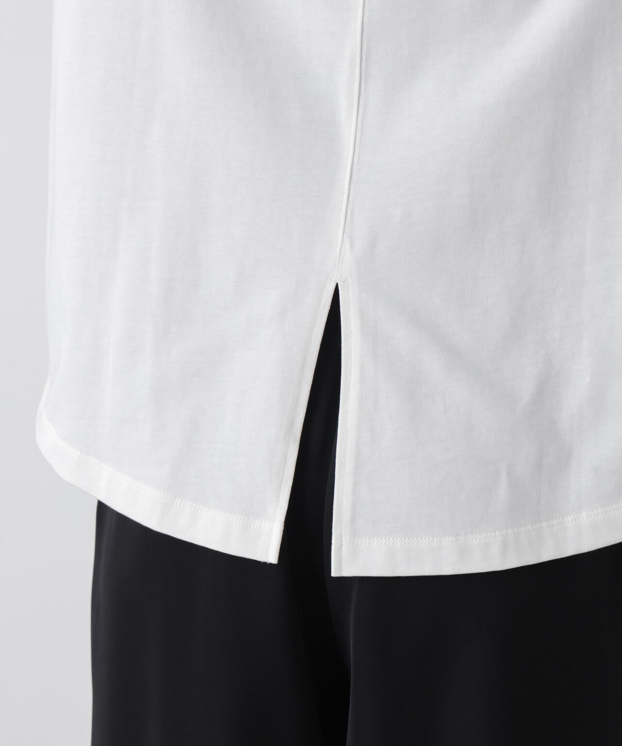 ロゴプリントロングスリーブTシャツ 6696123305