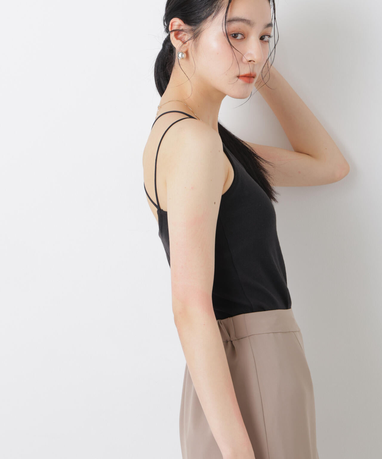 カップ付きバッククロスキャミソール 6696124311