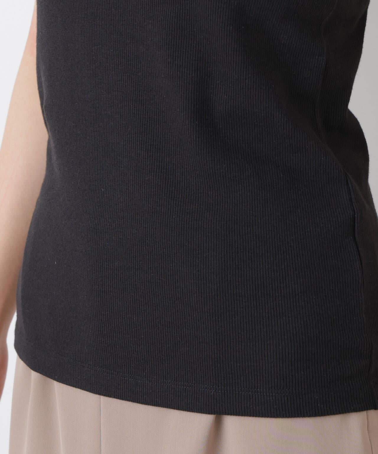 カップ付きバッククロスキャミソール 6696124311