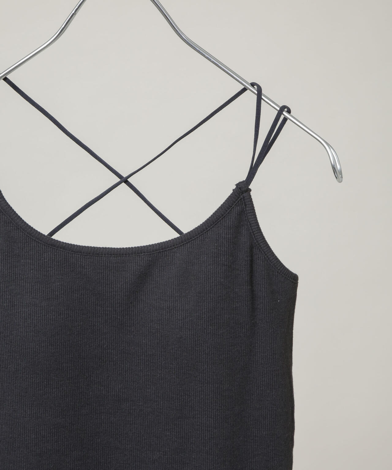 カップ付きバッククロスキャミソール 6696124311