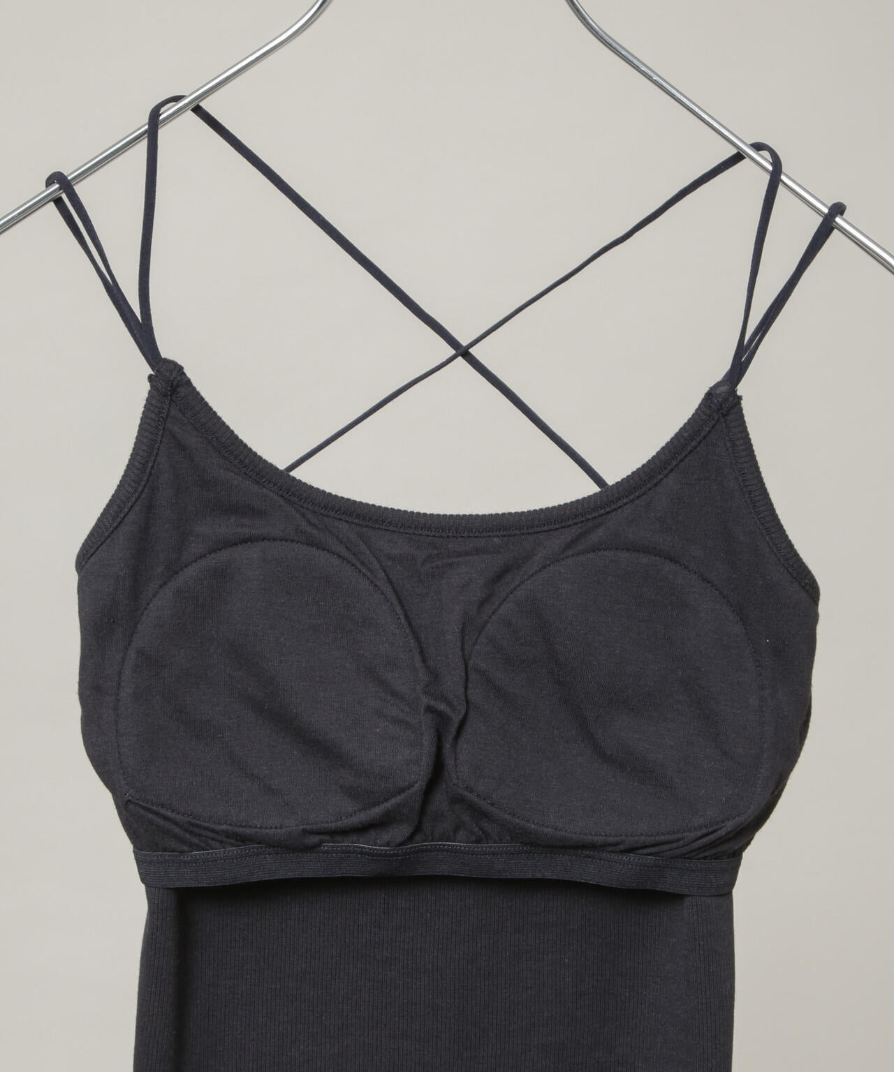 カップ付きバッククロスキャミソール 6696124311