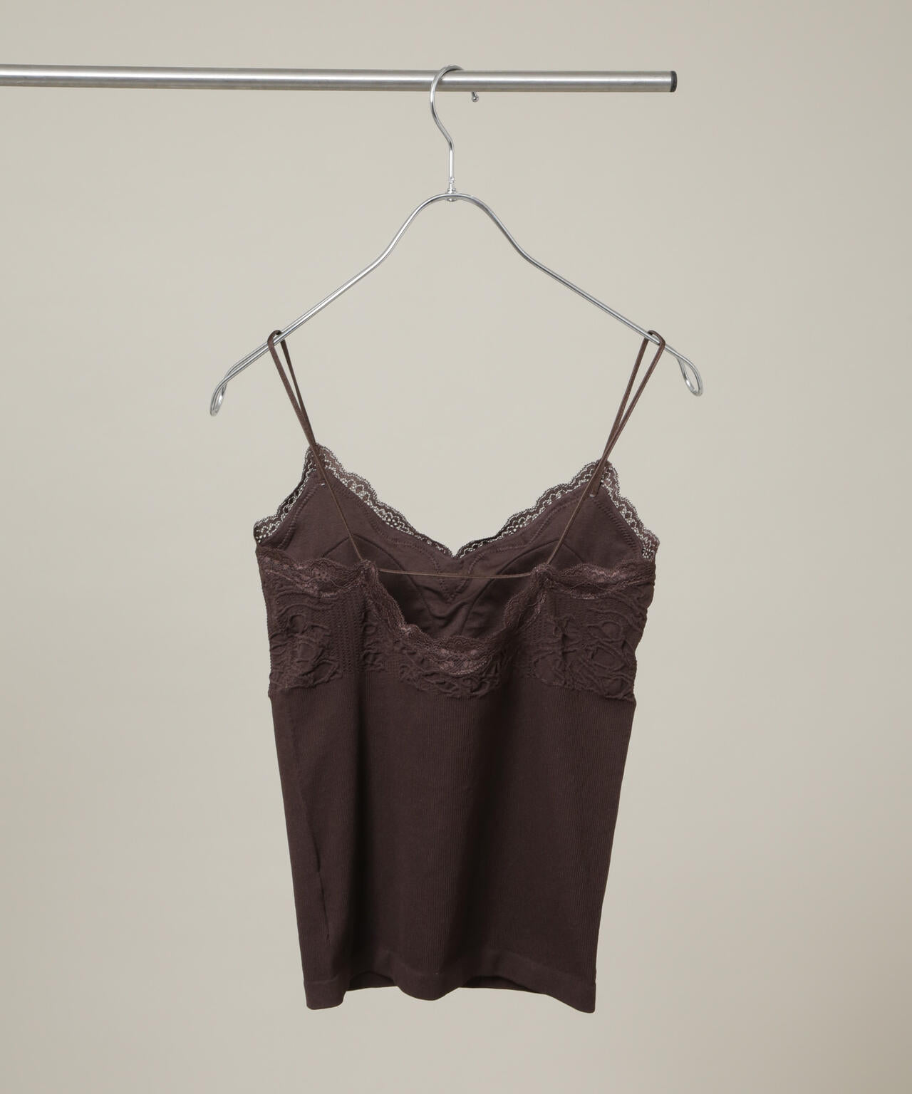 レースジャガードカップ付きキャミソール 6696124316