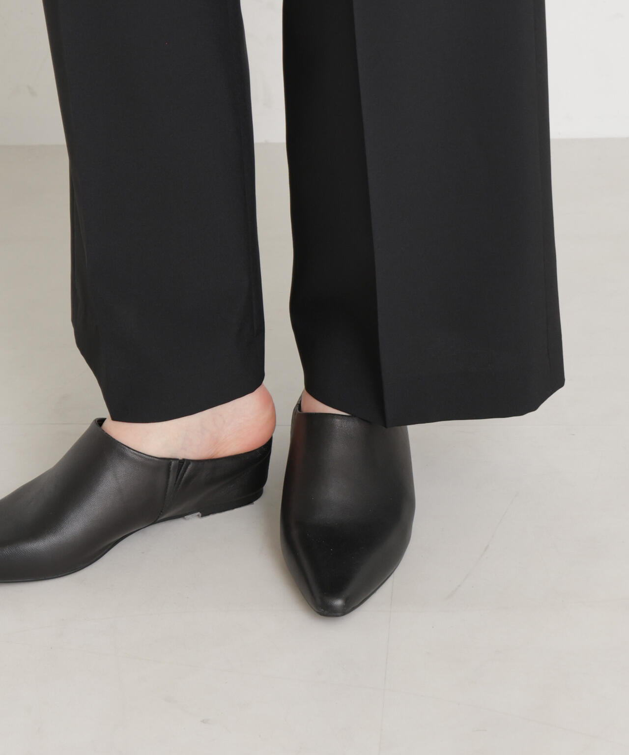 【GRACETEC】ライトファンクションタックセミワイドパンツ 6696127308