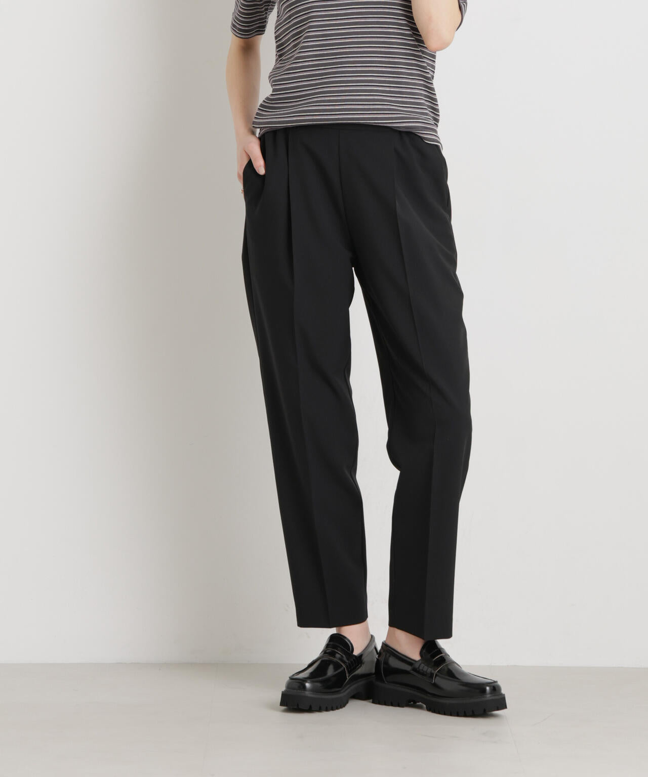 【GRACETEC】ライトファンクションイージーテーパードパンツ 6696127309