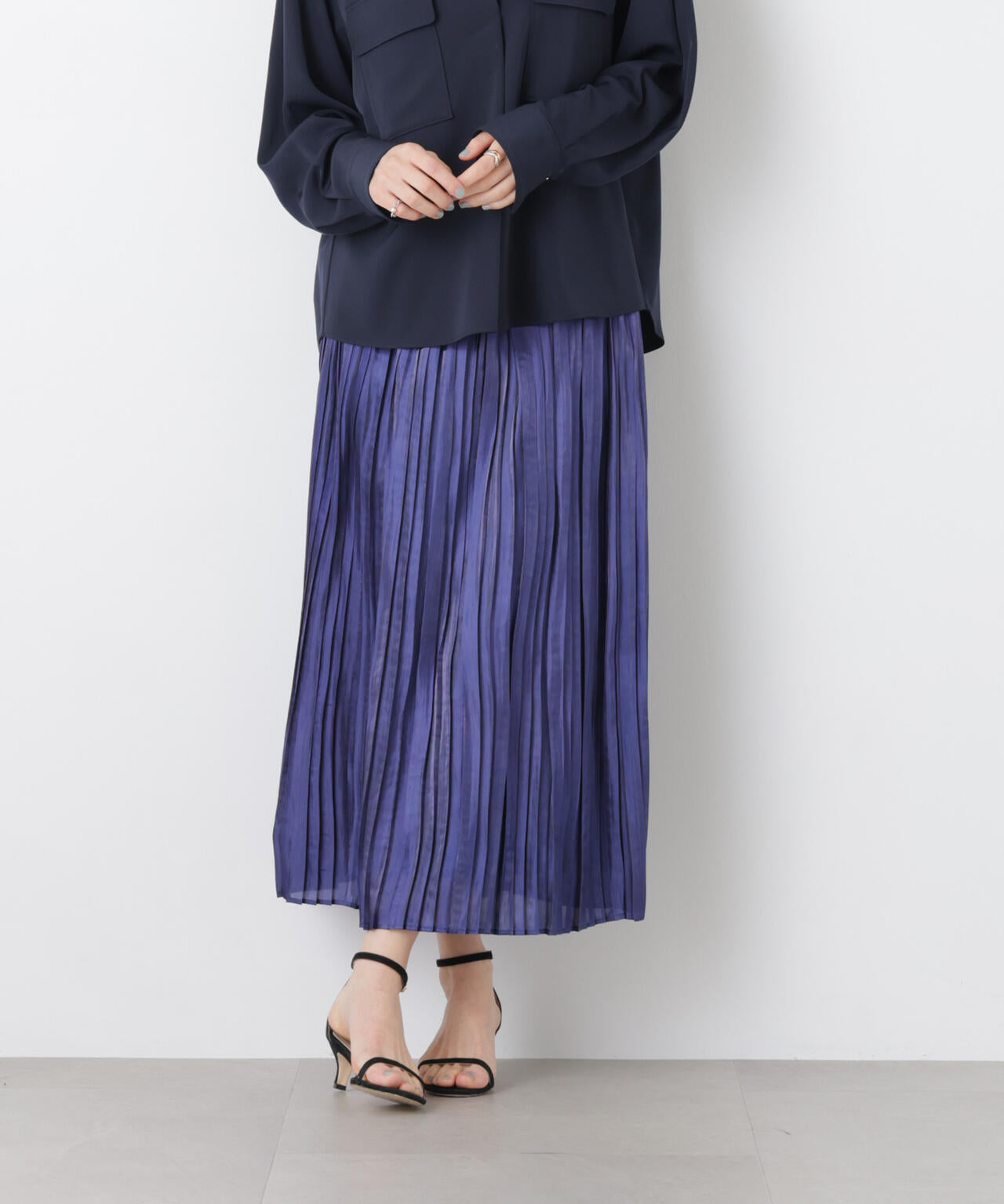 シャイニー サテン プリーツスカート