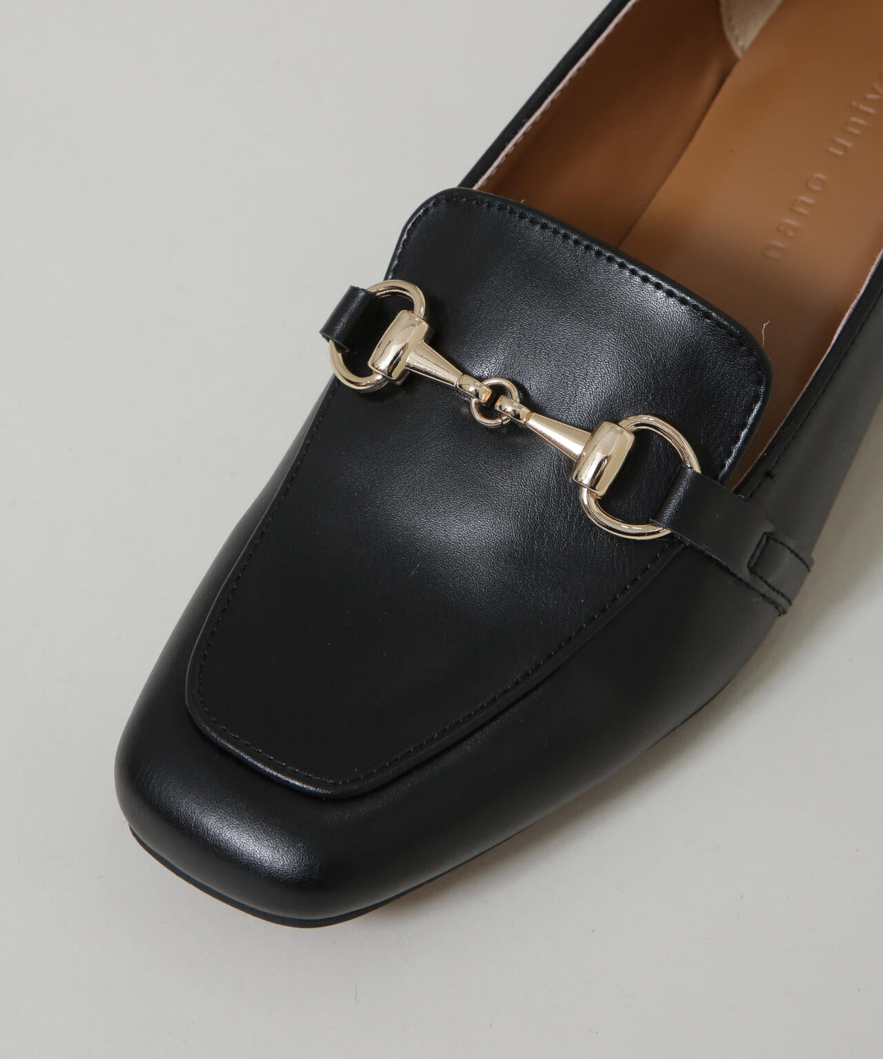 ゴールドパーツヒールローファー 6696133304