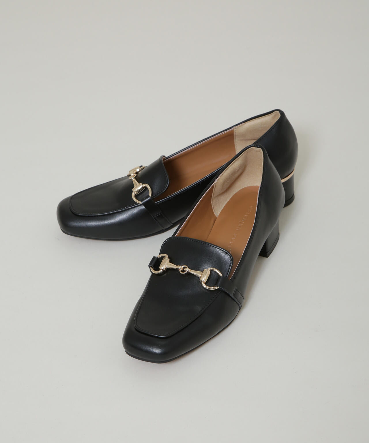 ゴールドパーツヒールローファー 6696133304