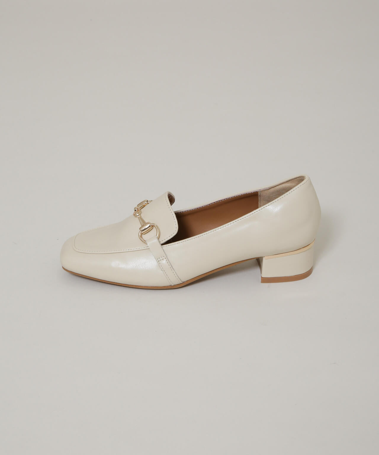 ゴールドパーツヒールローファー 6696133304